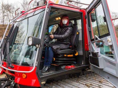 Kraj daroval rolby. Pomohou s úpravou tratí pro běžecké lyžování na Jesenicku
