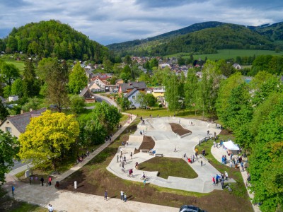 V Jeseníku dnes otevřeli nový skatepark
