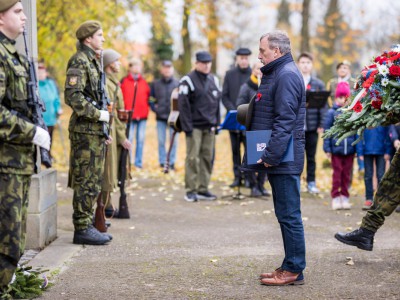 Náměstek hejtmana Dalibor Horák uctil památku válečných veteránů