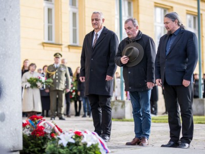 Kraj uctil Den boje za svobodu a demokracii