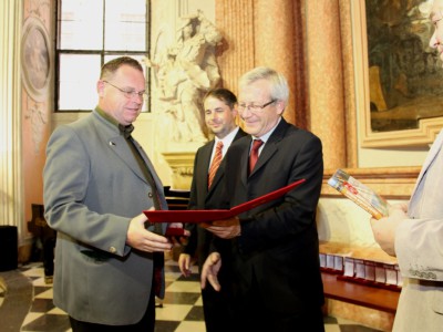 Olomoucký kraj ocenil zasloužilé dárce krve