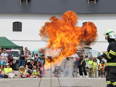 Hejtman Rozbořil pokřtil knihu o dobrovolných hasičích Olomouckého kraje