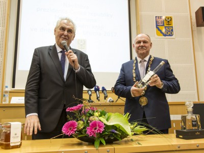 První den prezidentské návštěvy v kraji