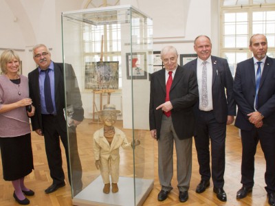 Jiří Suchý představil v Olomouci výstavu 85+