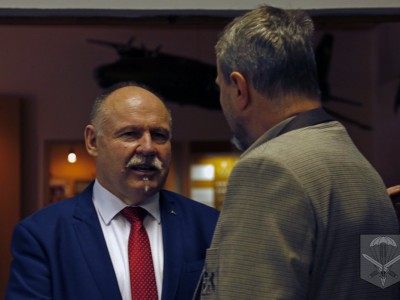 Hejtman zavítal mezi vojáky