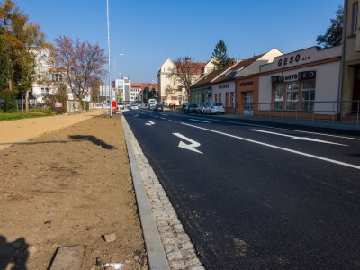 Z ošklivé výpadovky je moderní silnice. Kraj stavbu podpořil milióny korun 