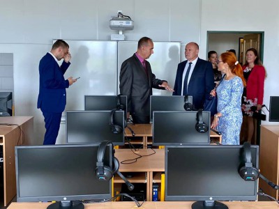 Školáky v Náměšti přivítala zrekonstruovaná škola