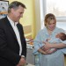 Hejtman Rozbořil navštívil první letošní miminko kraje