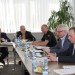 Do kraje míří půl miliónu roušek. Hejtman vyzve starosty k zavedení zákazu podomního prodeje