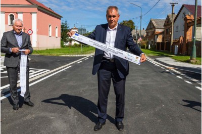 Kraj má další opravenou silnici. Po novém se jezdí z Uničova do Dlouhé Loučky
