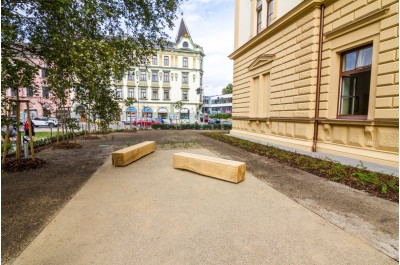 Gymnázium v Přerově snoubí půvab s historií. V Mohelnici vsadili na moderní technologie