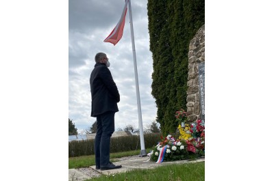 Náměstek hejtmana Ivo Slavotínek uctil památku obětí zákřovské tragédie
