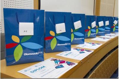 Zaměstnanci krajského úřadu dojeli až do Austrálie. Neopustili přitom Olomoucký kraj