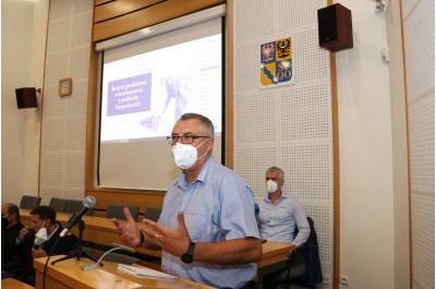 Na kraji se řešila problematika bezdomovectví. Účastníci konference chtějí změnu systému