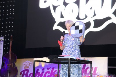 Babičkou roku je Helena Seidlová. Porotu i diváky nadchla svým tanečním vystoupením