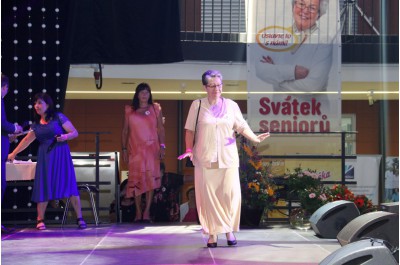 Babičkou roku je Helena Seidlová. Porotu i diváky nadchla svým tanečním vystoupením