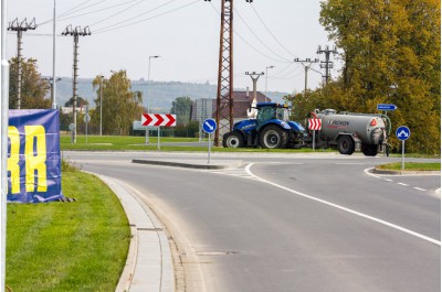 Nepřehlednou křižovatku vystřídal kruhový objezd