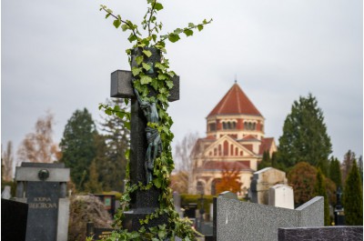 Hejtman uctil památku válečných veteránů