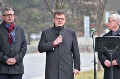 Hejtman uctil Den boje za svobodu a demokracii