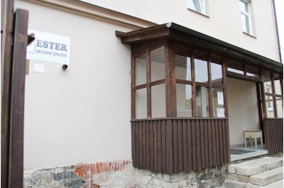 Sociální služby na Jesenicku (prostory spolku Ester). O to, jak fungují, se přímo v terénu zajímal náměstek Slavotínek