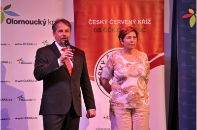 Hejtmanství ocenilo dárce krve. Ve čtvrtek převzali zlaté kříže