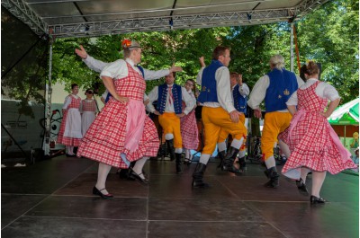 Kraj se změnil k hezčímu. Výstava přináší 11 důkazů    Foto: archiv Cestami proměn, z.s.