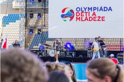 Andrův stadion zaplnily mladé sportovní naděje. Začala Olympiáda dětí a mládeže