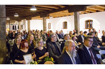 Kraj rozdal ceny za společenskou odpovědnost. Zvítězila univerzita i firmy