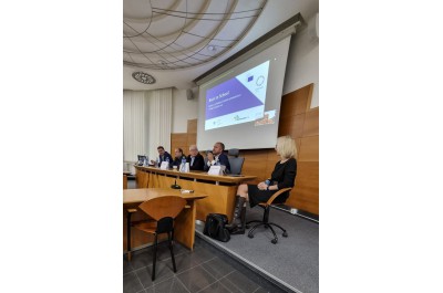 Studenti debatovali s odborníky o fungování a přínosech Evropské unie