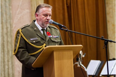 Hejtman se poklonil památce válečných hrdinů
