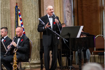 Hejtman se poklonil památce válečných hrdinů