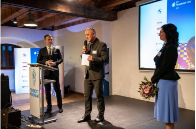 Titul Podnikatel roku 2022 Olomouckého kraje získal muž, jehož firma nabízí lepší pohled na svět