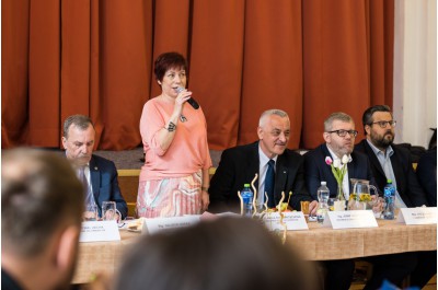 Zástupci mikroregionů diskutovali s hejtmanstvím na Kostelecku
