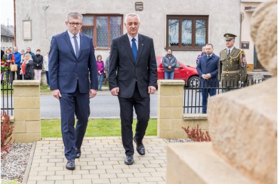 Zástupci kraje si připomněli tragédie z konce druhé světové války