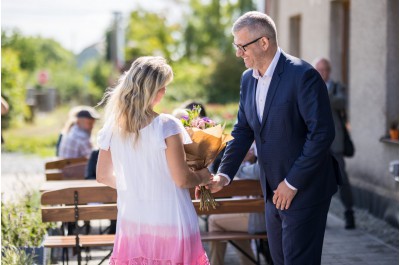 První samoobslužná prodejna funguje v Měrotíně. Její vznik podpořil Olomoucký kraj