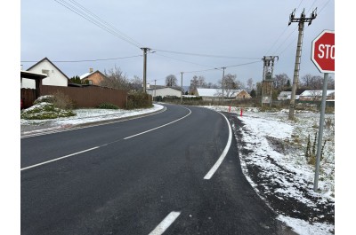 Kraj dokončil opravu další silnice. Tentokrát v Dlouhé Loučce