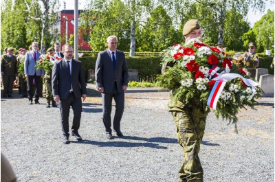 Zástupci kraje si připomněli tragédie konce druhé světové války a Den vítězství