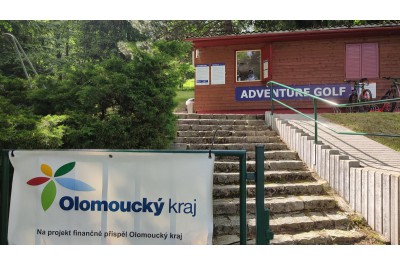 Kraj kontroloval investice do cestovního ruchu. Došlo i na čerta a na zlato