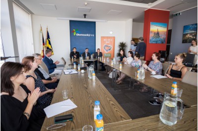 Žáci v kraji vysbírali téměř dva a půl tisíce starých mobilů