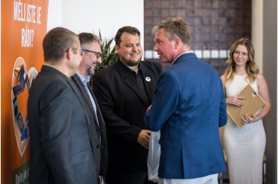 Žáci v kraji vysbírali téměř dva a půl tisíce starých mobilů