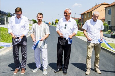 Seloutky a Domamyslice spojuje nová silnice