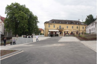 b2.jpg