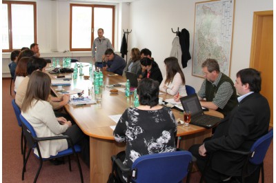 kulaty-stul-010.jpg