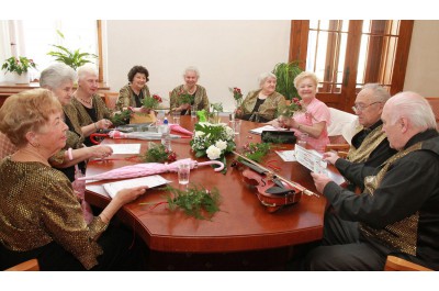 Náměstkyně hejtmana gratulovala seniorům z pěveckého souboru Zpěvanky