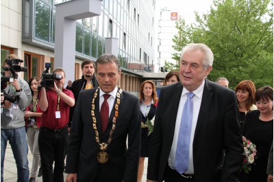 Prezident Zeman zahájil třídenní návštěvu Olomouckého kraje