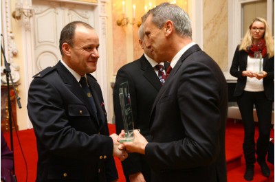 Vybraní dobrovolníci v Olomouckém kraji obdrželi cenu Křesadlo 2015 a cenu GOAL