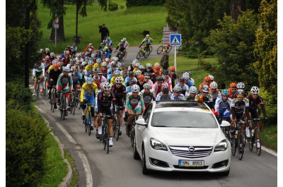 Lázně v Jeseníku chyszají Májový ples v přírodě i sportovní lahůdky
