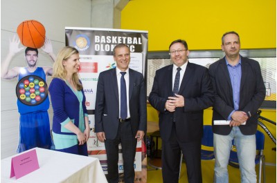 Olomoucký kraj navštívila ministryně školství Kateřina Valachová. Region chválila za podporu sportu