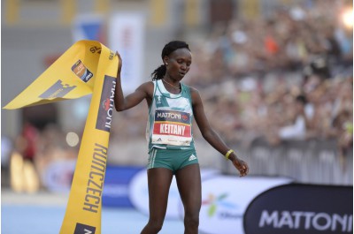 Rio De Olomouc ovládl fenomenální Keňan Stanley Biwott. Uspěli rovněž další favorité     foto: RunCzech