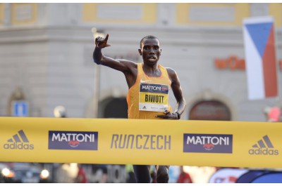 Rio De Olomouc ovládl fenomenální Keňan Stanley Biwott. Uspěli rovněž další favorité